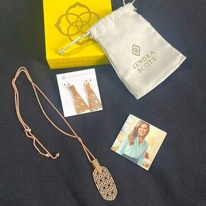 Kendra Scott earring and necklace set. Rose gold.
